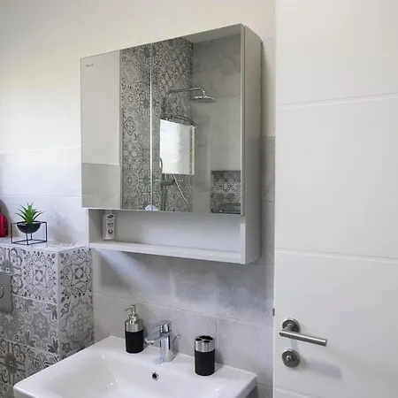 فيلة Libera بيهاتش