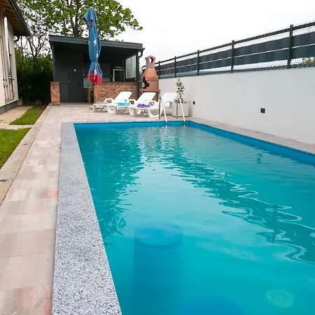 Libera Villa *