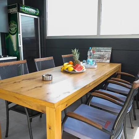 Libera فيلة بيهاتش